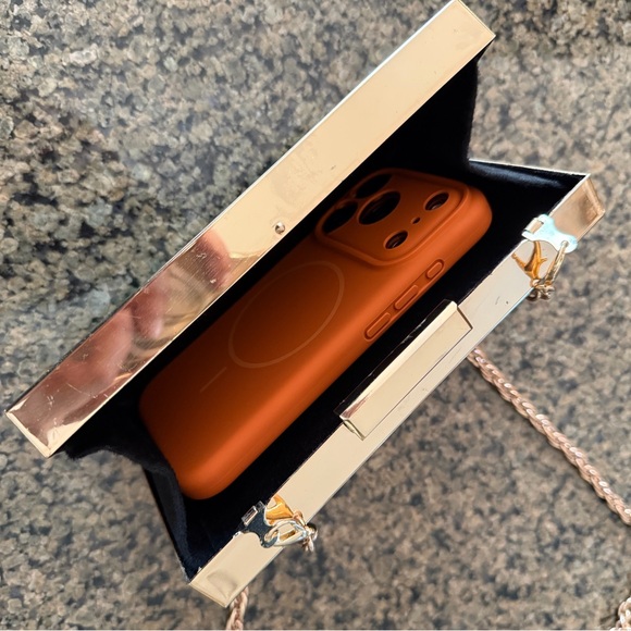 The Malachite Royal Clutch
